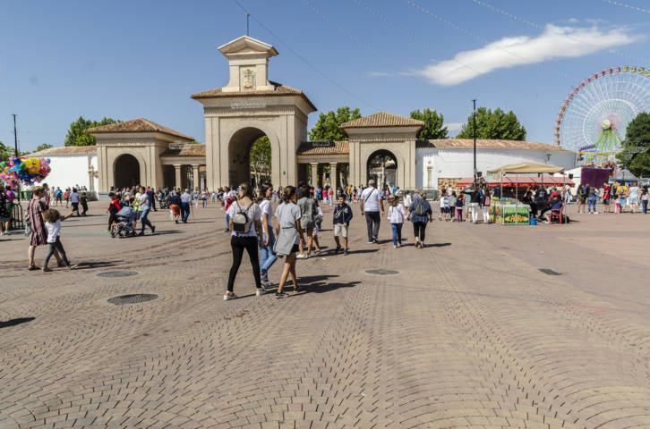 Albacete 49 - recinto ferial.jpg